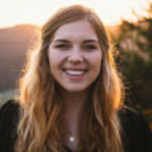 Meet your Posher, Chloe